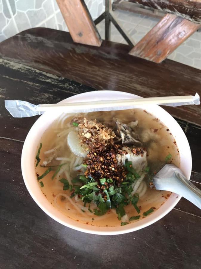 Bhive Hotel Nakhon Phanom Bagian luar foto